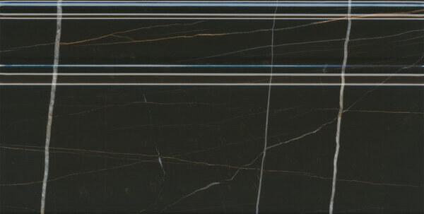 FME008R Плинтус Греппи Черный 40x20