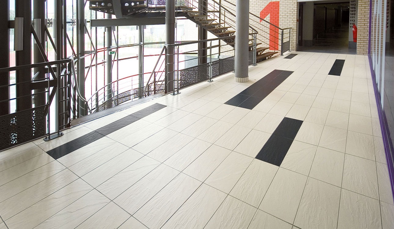 Ступень Lavagna Scalino Nera Levigato 9.5мм 30x33 - фото 10