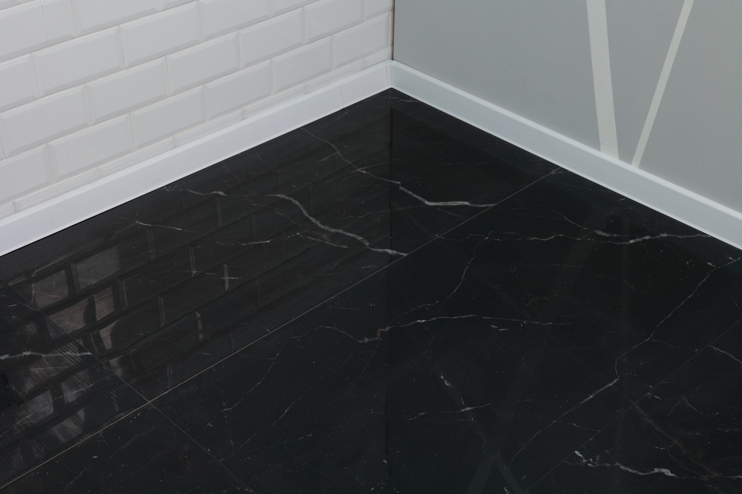 Realistik Royal Black - фото 4