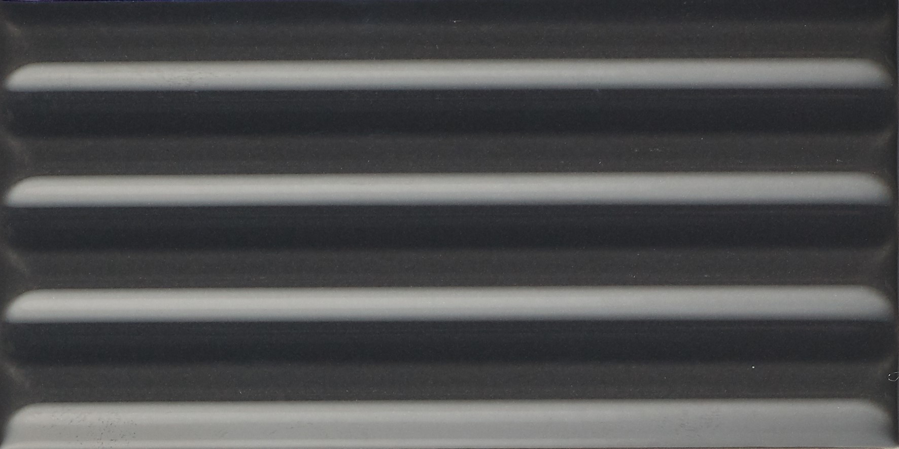 4100324 На стену Wigwag Black