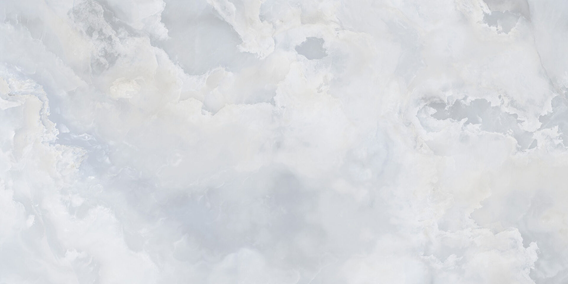 На пол Translucent Blue