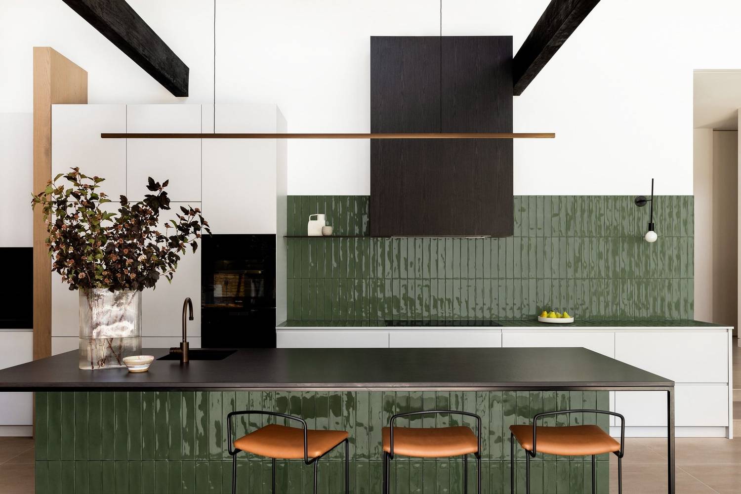 MFN1 На стену Luz Nero Lux 5.3x30 - фото 4