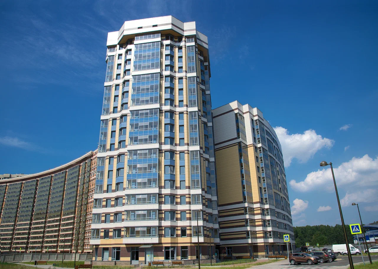 UF023MR На пол Моноколор Насыщенно-красный Матовый - фото 3