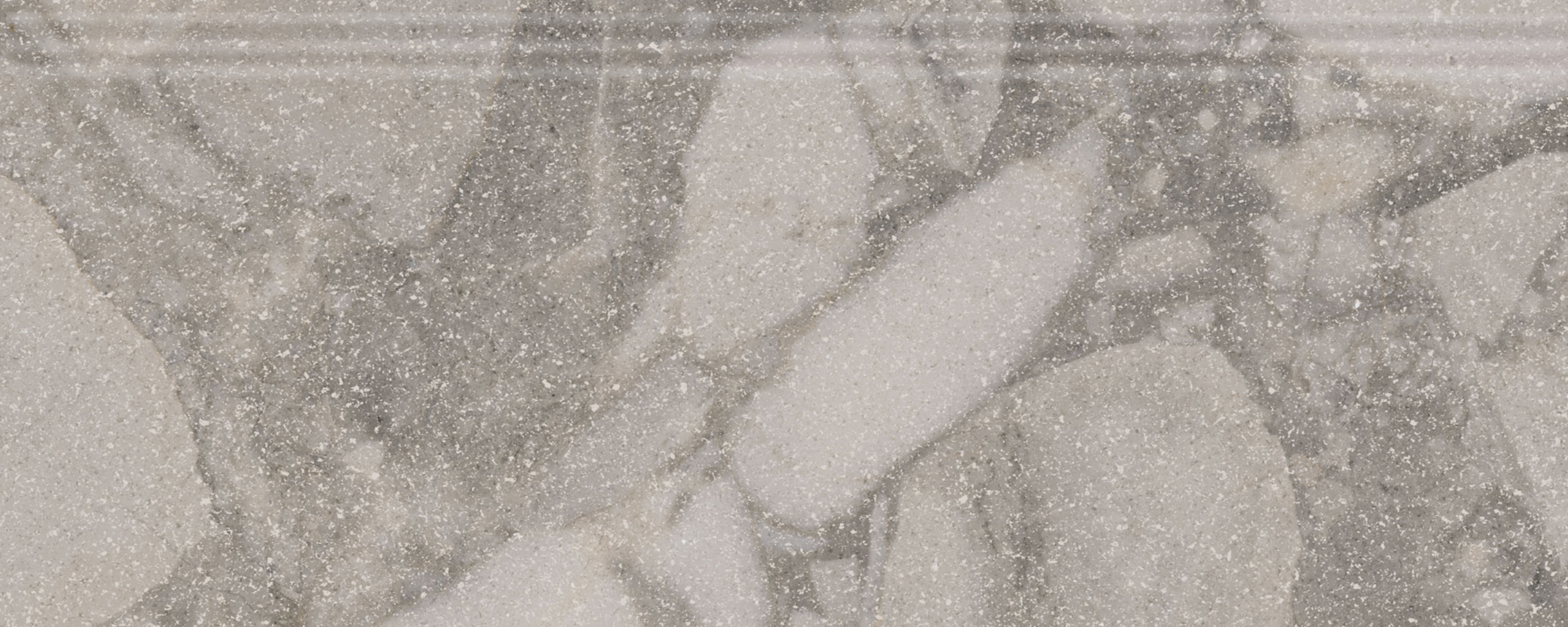 KML2FMF002BR Плинтус Рабат Стоун серый матовый обрезной 30x12x1.3 - фото 2