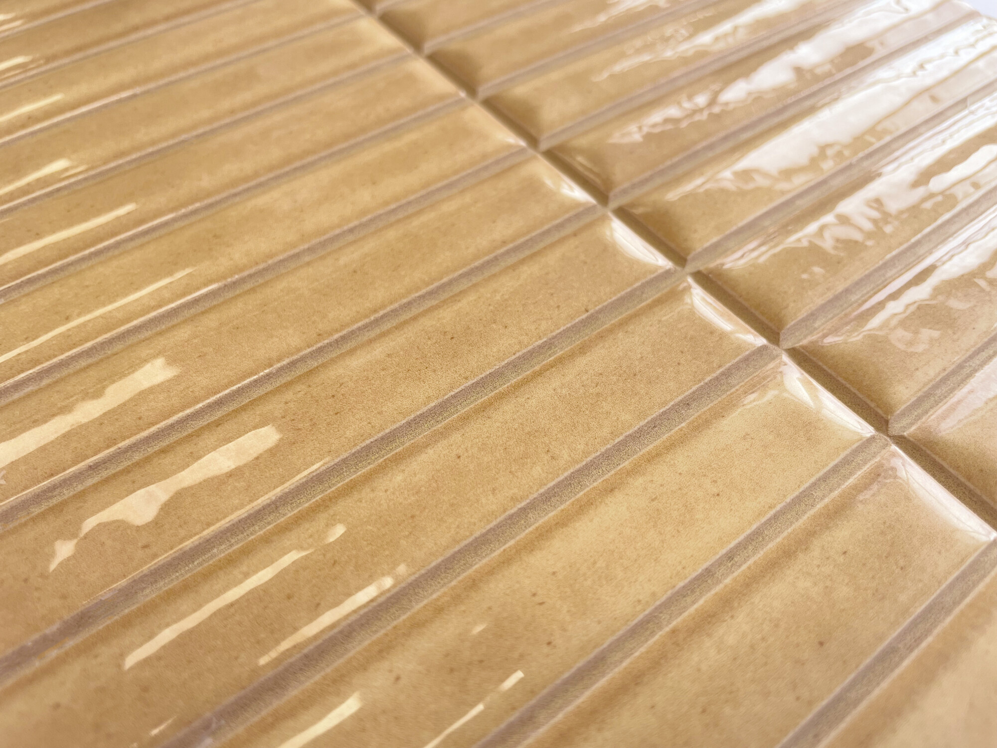 41890 На стену Crisp Gold 20x20 - фото 12