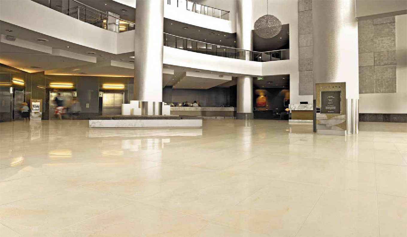 UF023MR На пол Моноколор Насыщенно-красный Матовый - фото 15