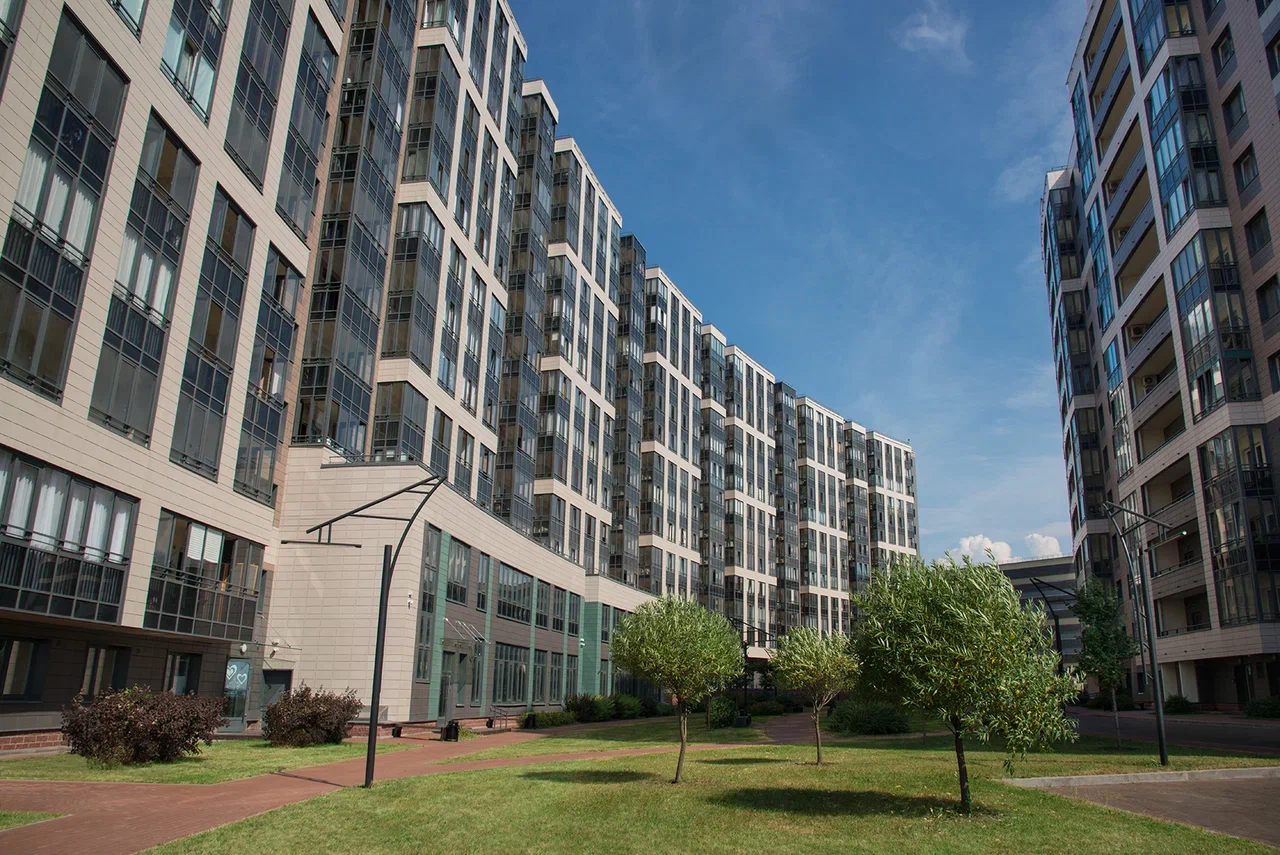 UF023MR На пол Моноколор Насыщенно-красный Матовый - фото 8